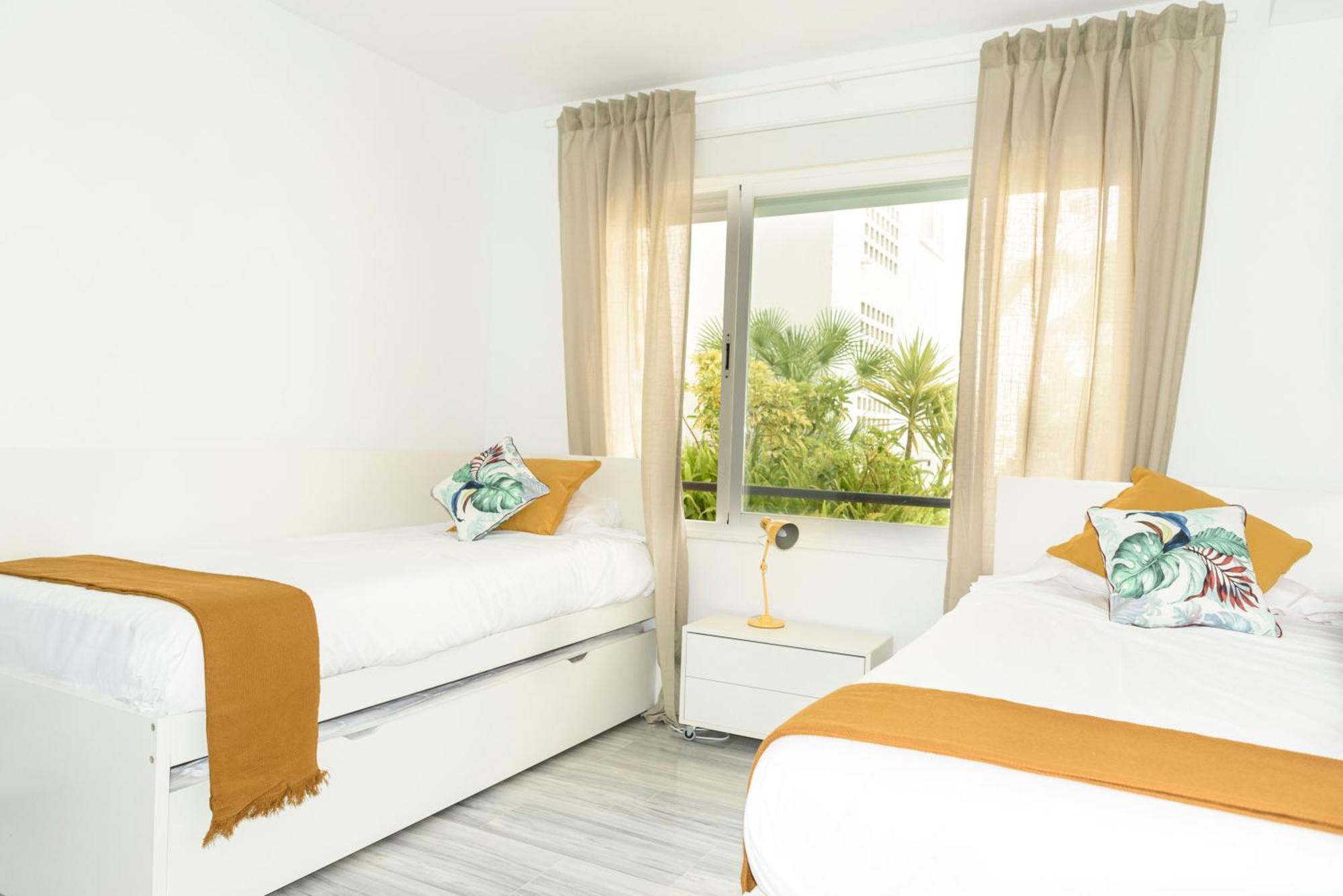 Charming And Spacious Apartment In Medina Garden - Puerto Banus มาร์เบยา ภายนอก รูปภาพ